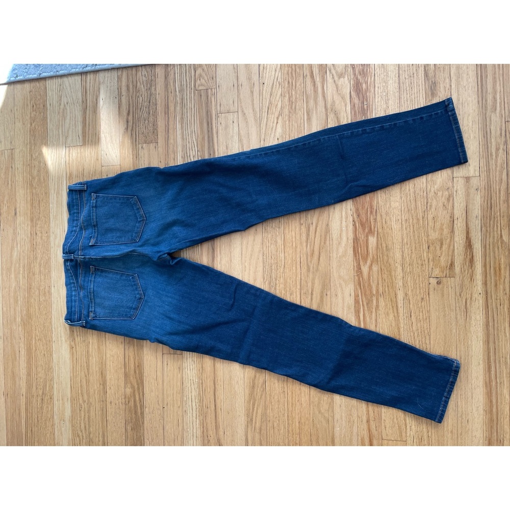 EUC - Mid-rise J Brand Skinny Leg Jeans in Storm - 29 - Picture 11 of 12